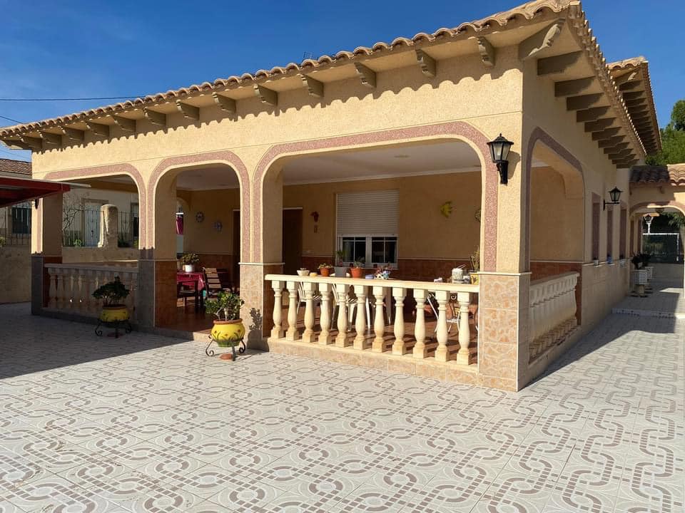 Villa in Monovar (Alicante)