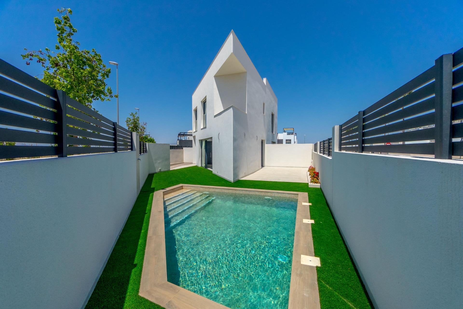 Villa in Benijofar (Alicante)