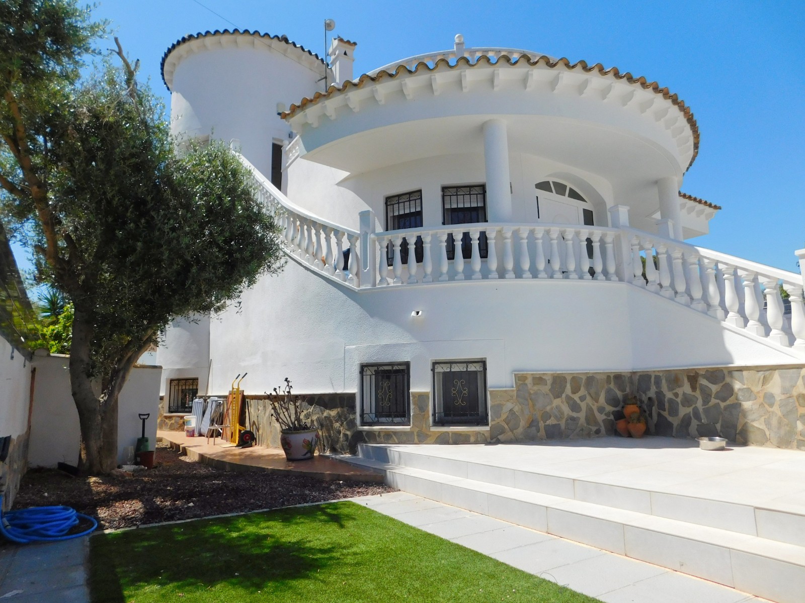 Villa in Jacarilla (Alicante)